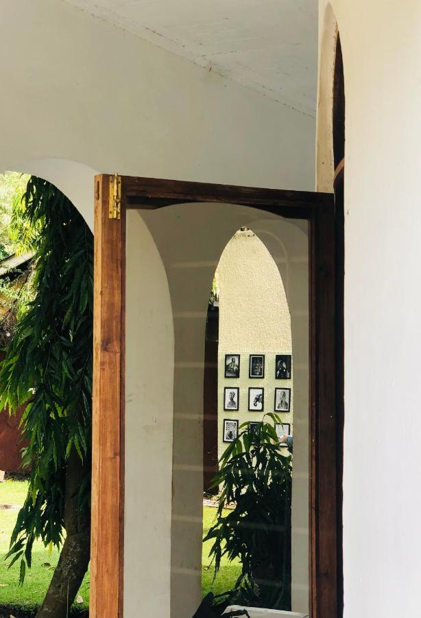 Safari Adventures-House Bed & Breakfast Arusha Bagian luar foto