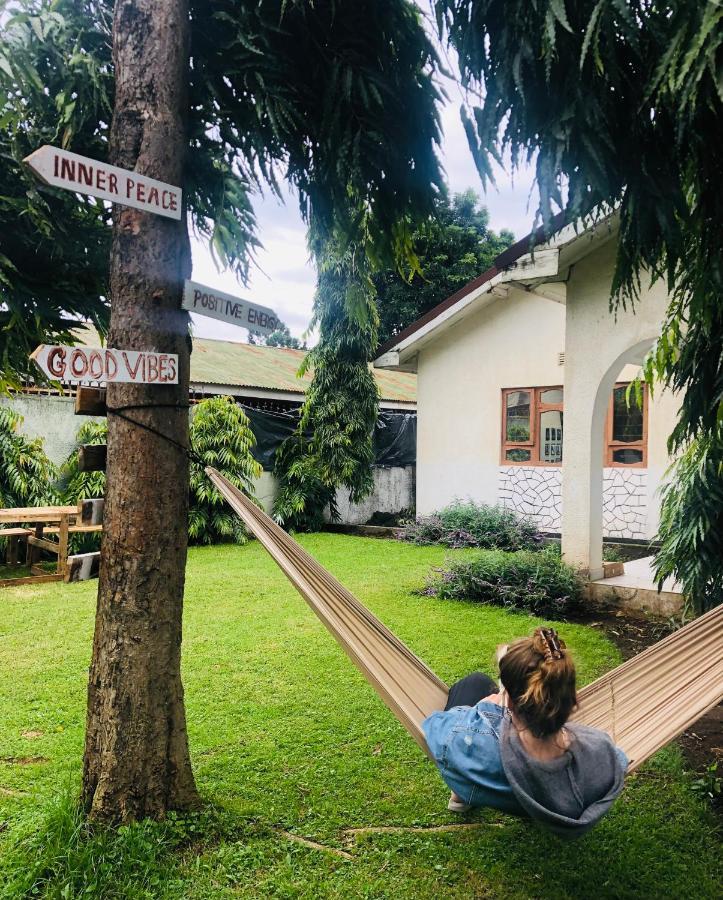 Safari Adventures-House Bed & Breakfast Arusha Bagian luar foto