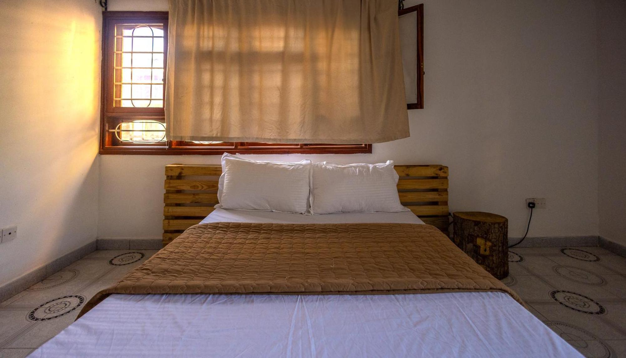 Safari Adventures-House Bed & Breakfast Arusha Bagian luar foto