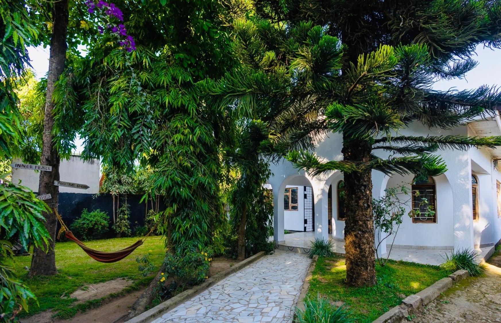Safari Adventures-House Bed & Breakfast Arusha Bagian luar foto