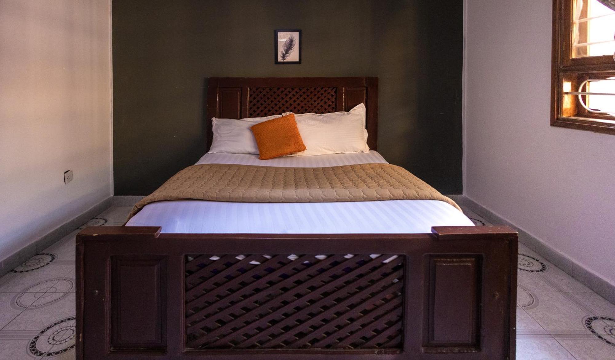 Safari Adventures-House Bed & Breakfast Arusha Bagian luar foto